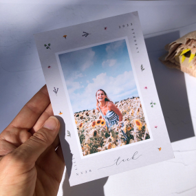 Designa et personligt tackkort efter studenten